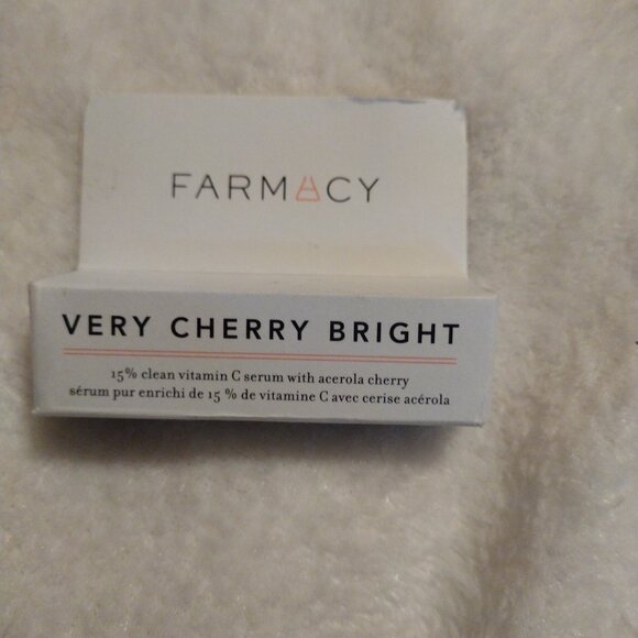 Farmacy very cherry bright serum - Picture 3 of 3